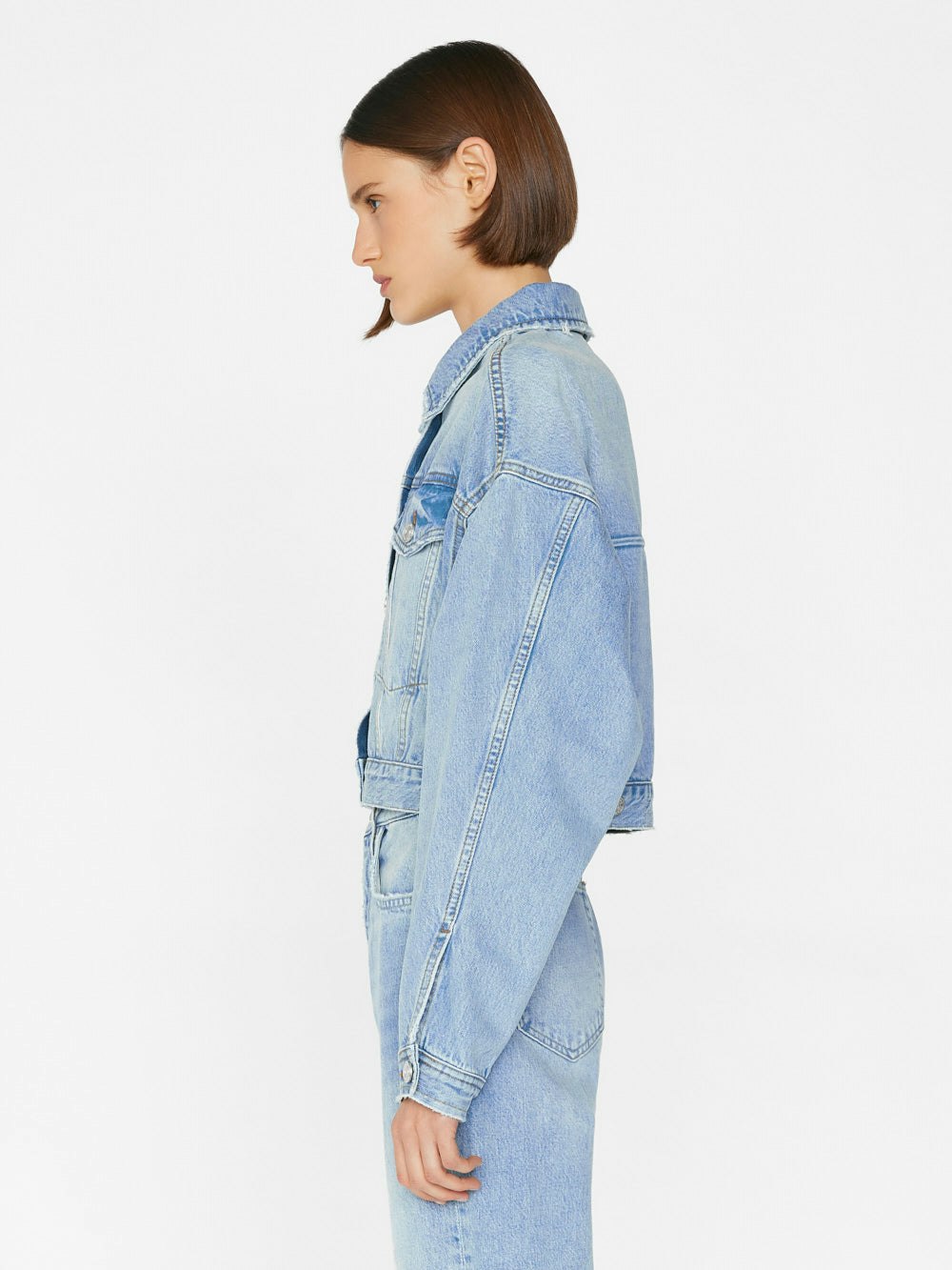 jacket side view alt:fit1